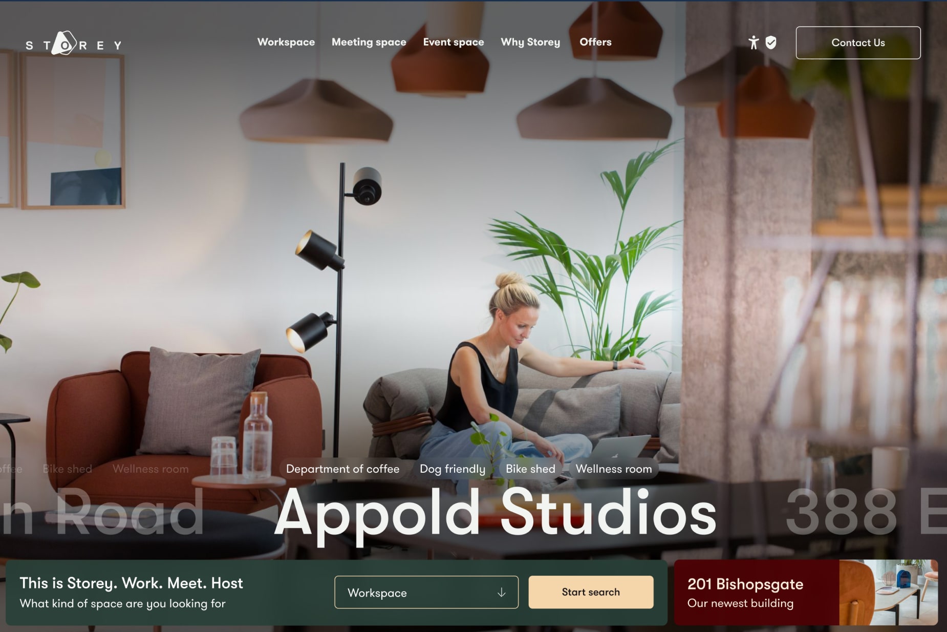 Best creative website agencies UK providing innovative digital solutions in modern workspaces.